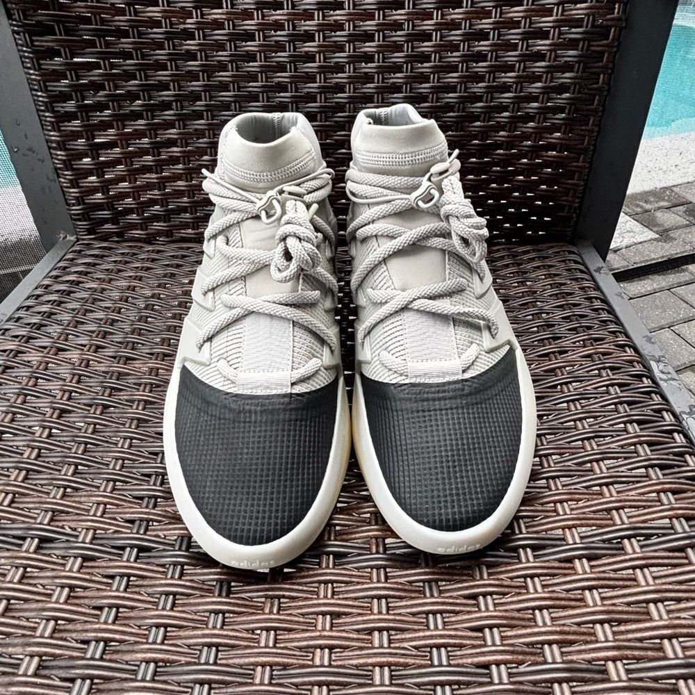 Fear of God x Adidas Basketball Sesame Carbon - Picture 5 of 8